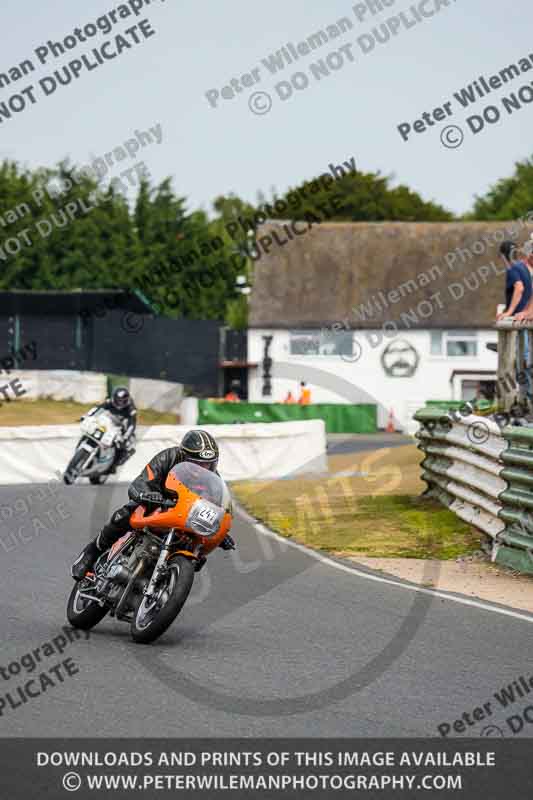 Vintage motorcycle club;eventdigitalimages;mallory park;mallory park trackday photographs;no limits trackdays;peter wileman photography;trackday digital images;trackday photos;vmcc festival 1000 bikes photographs